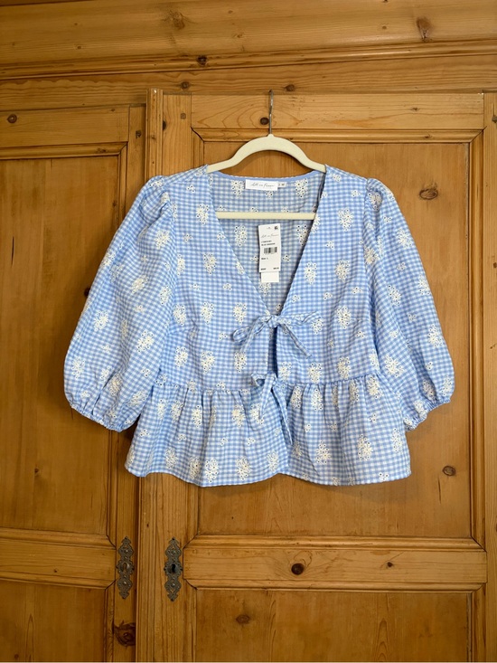 All in Favor Tops - All in Favor Women’s Blue Gingham Floral Embroidered Tie-Front Peplum Top Sz L